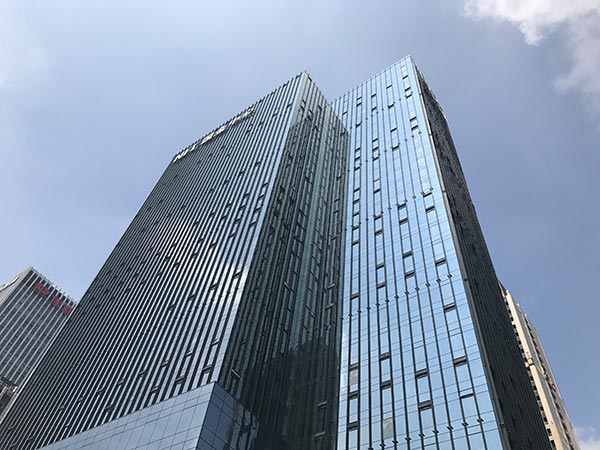 建筑上安装铝单板幕墙的好处是什么?(图1)