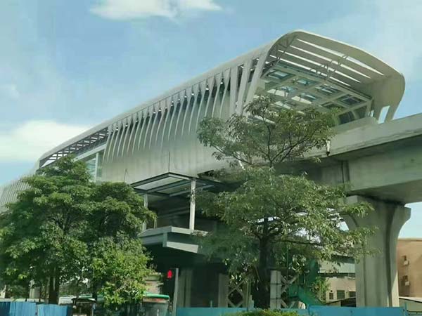 建筑物安装铝单板幕墙的好处(图1)